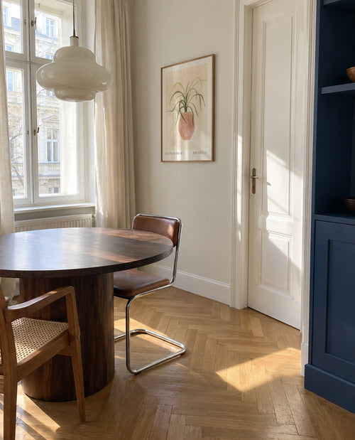 Les plantes Nº1 - Framed poster in an interior