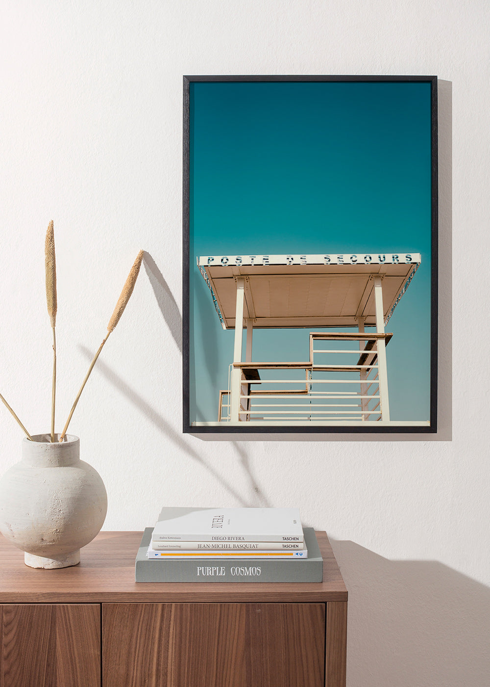 Seaside lifeguard tower photograph – Product3