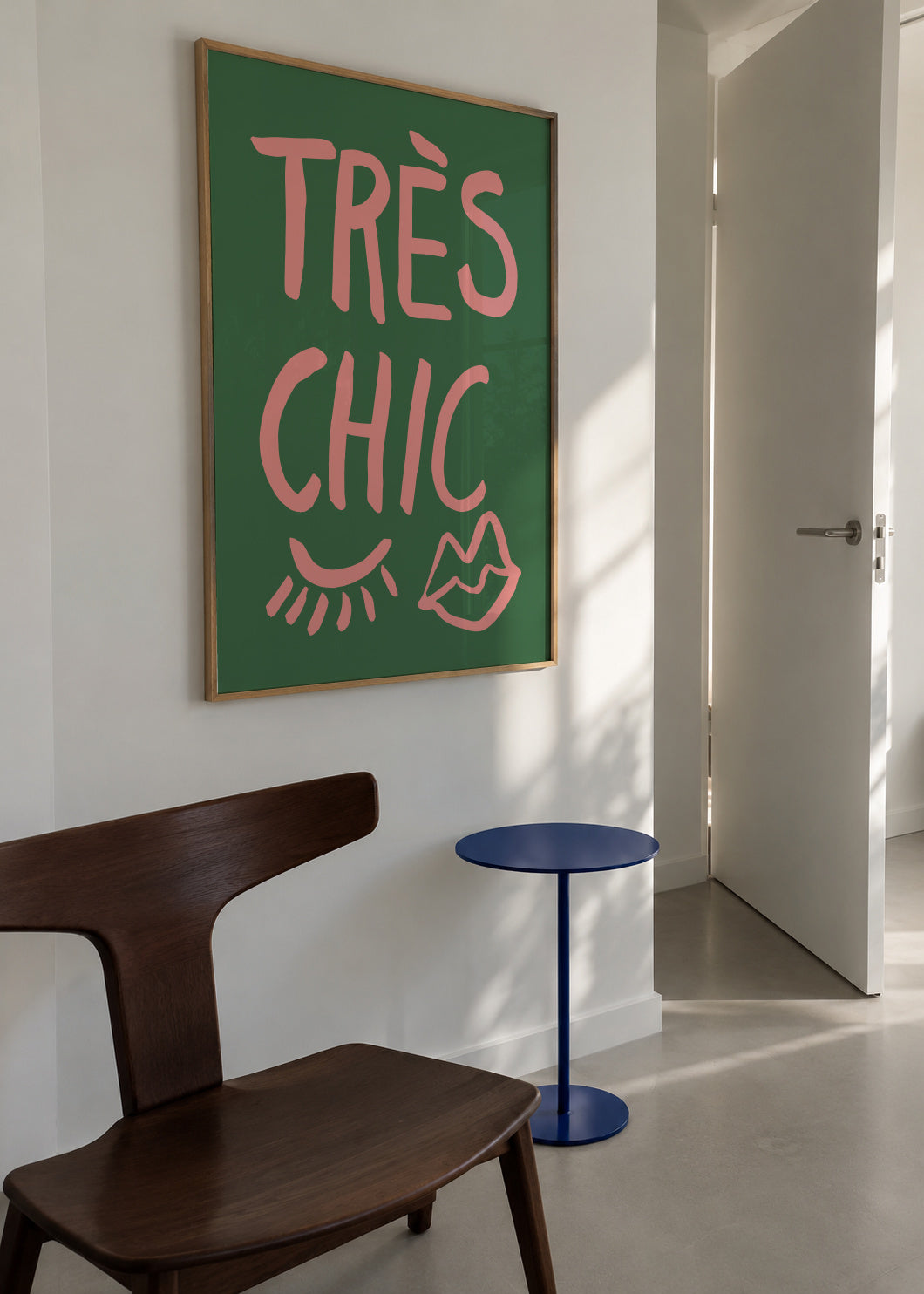 TrAus Chic Green - Framed poster in an interior