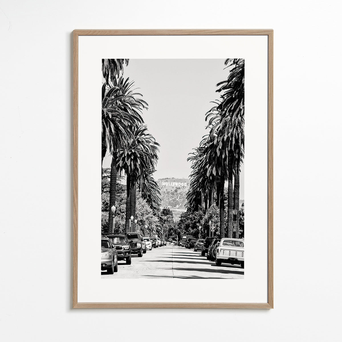 Travel poster: Hollywood palm street in black and white – Oak Frame