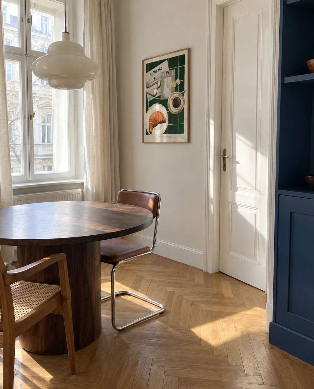 l’art de vivre à la française - Framed poster in an interior