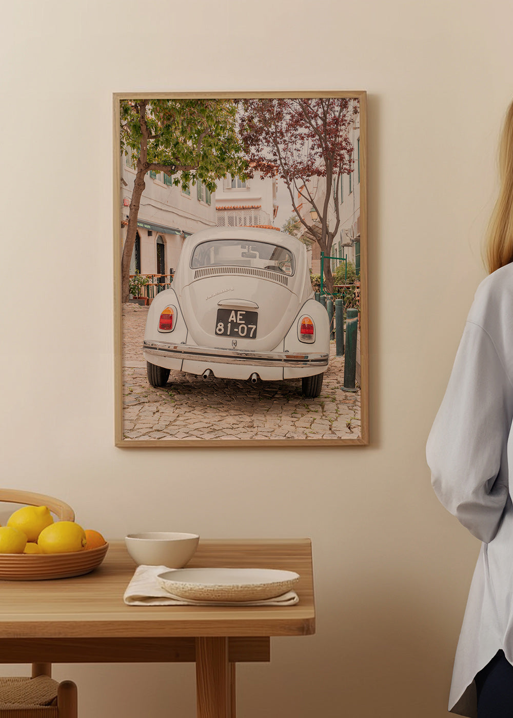 City print: classic car on cobblestones – Product2