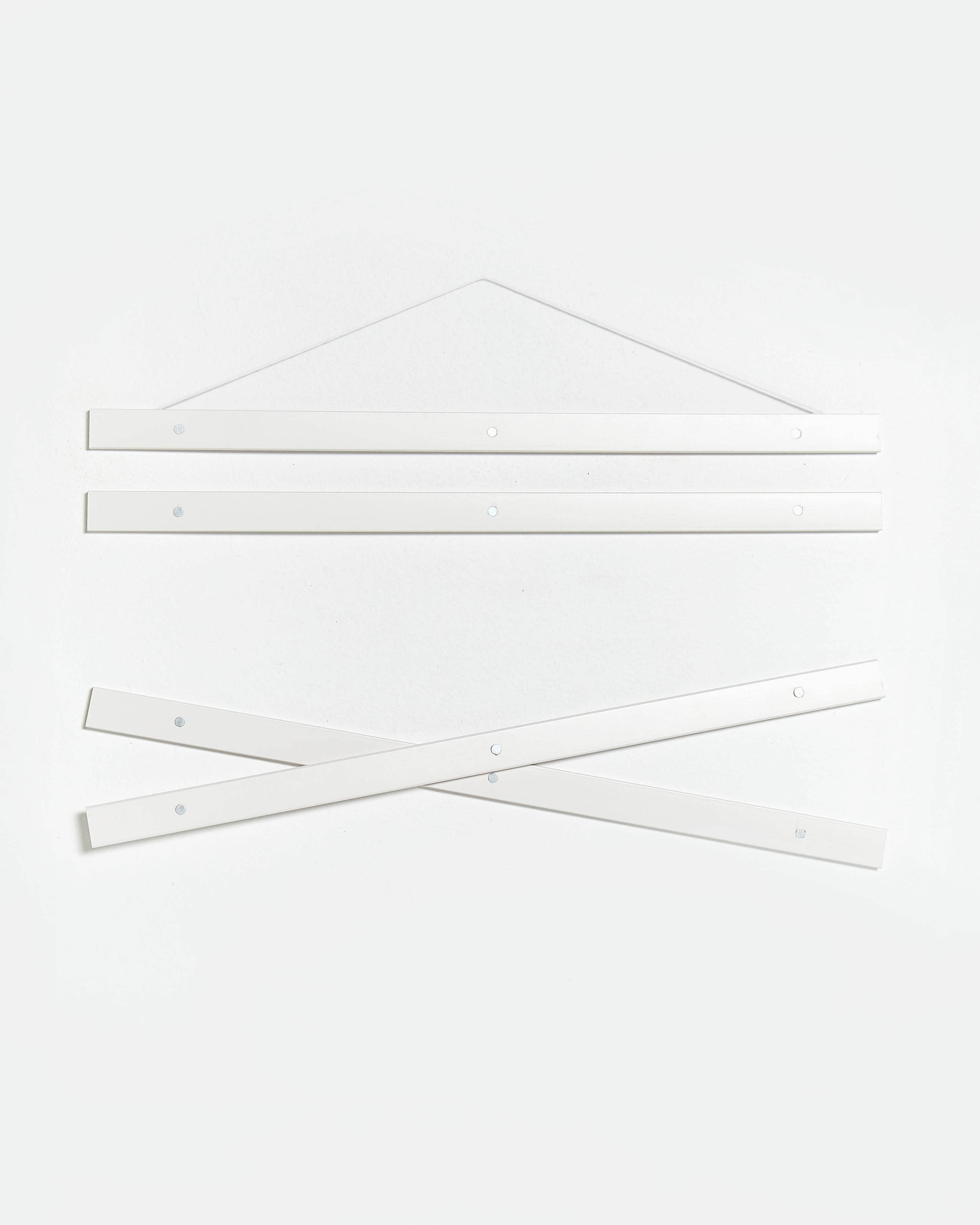 Magnetic white wooden poster hanger, 20cm