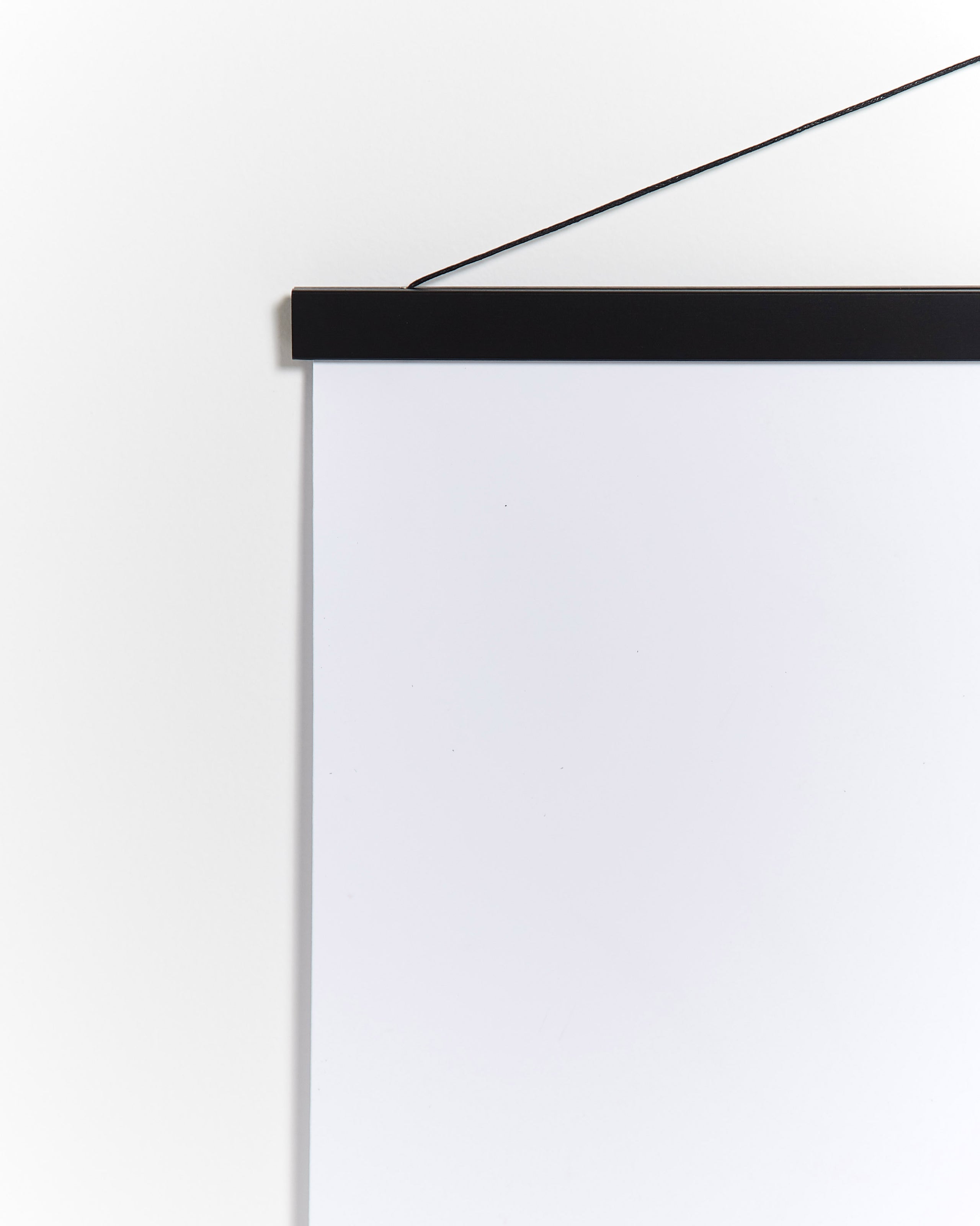 Magnetic black wooden poster hanger, 40cm