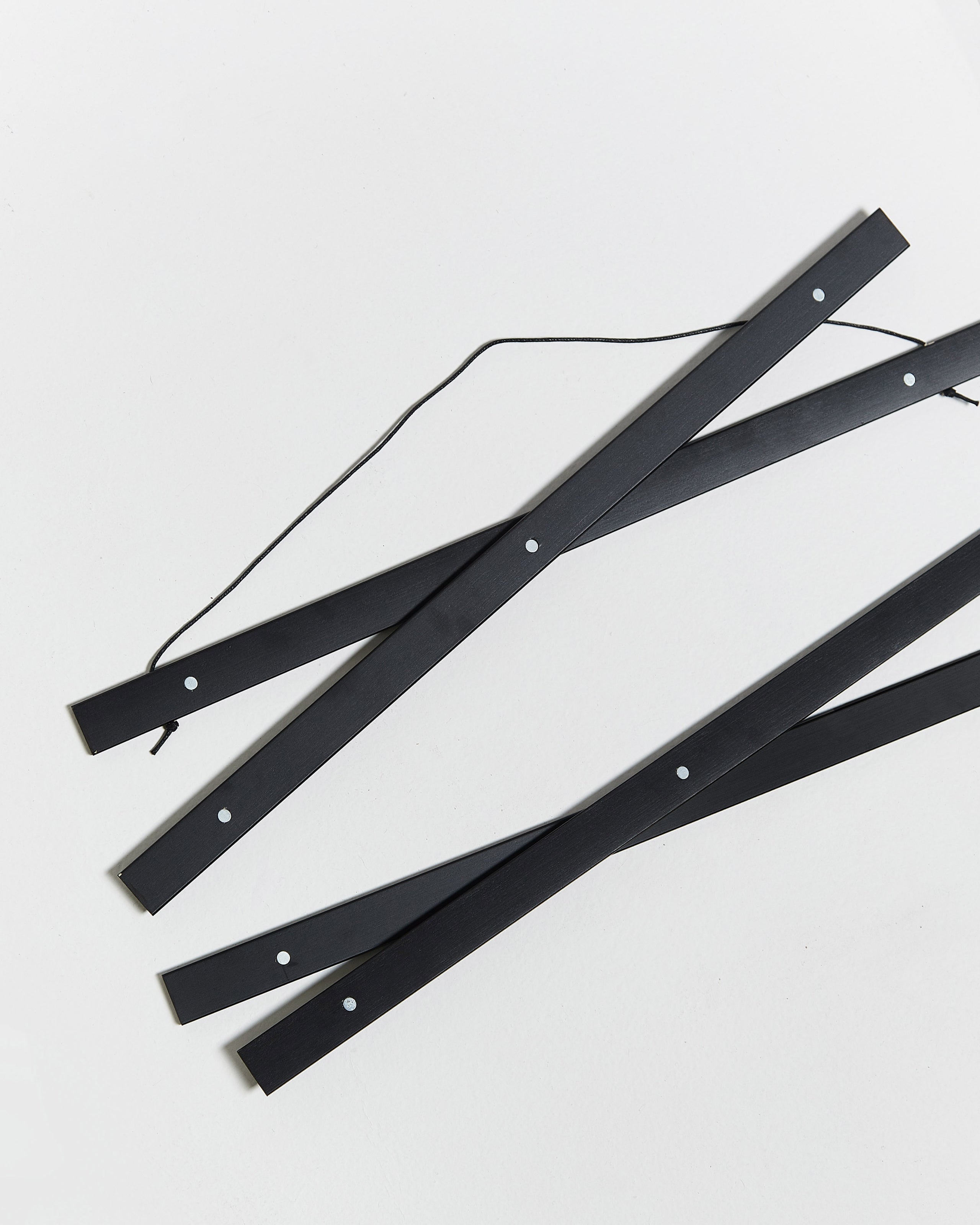 Magnetic black wooden poster hanger, 30cm